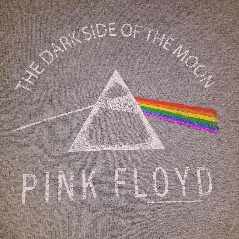Pink Floyd shirt